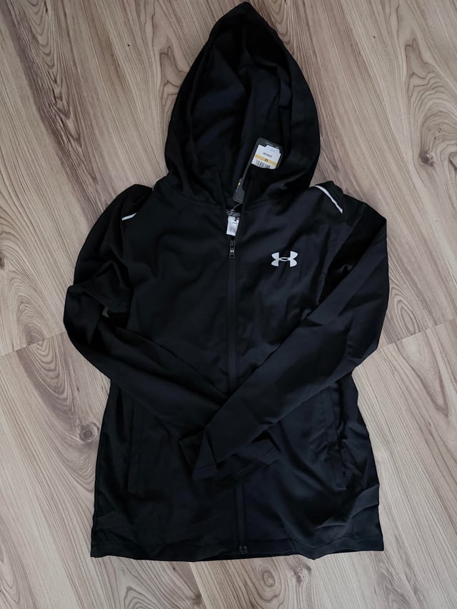 9KG Germany outerwear haul — jackets, knits & sets arrival photo 7 of 16